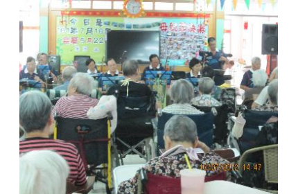 台灣好表贊助公益,台南市絲竹飄揚音樂協會關懷社區老人